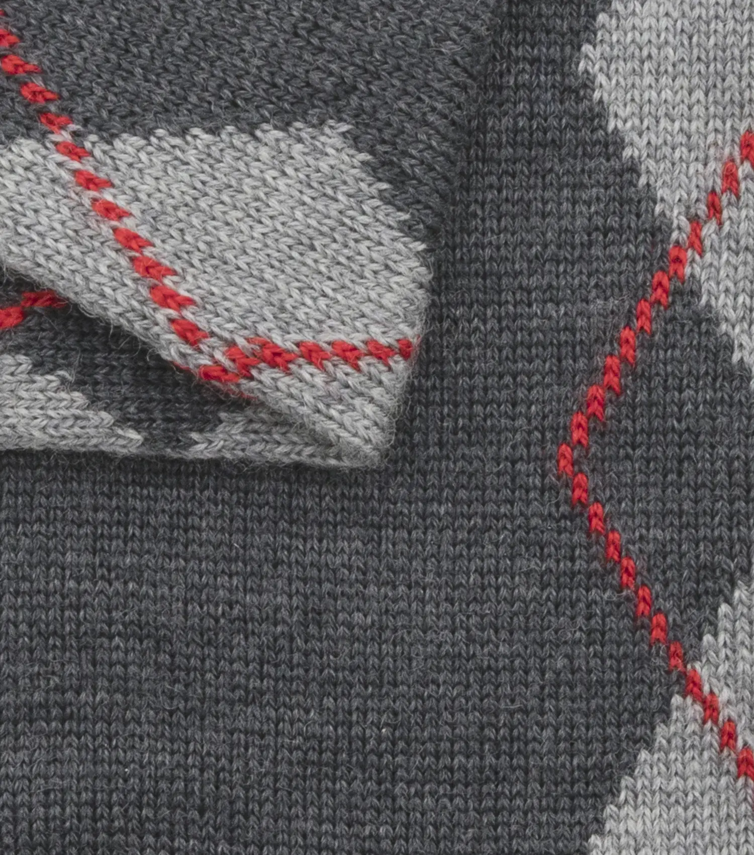 Calza lunga fantasia argyle in lana, made in Italy, modello Leila – calzino donna elegante e caldo per l’inverno