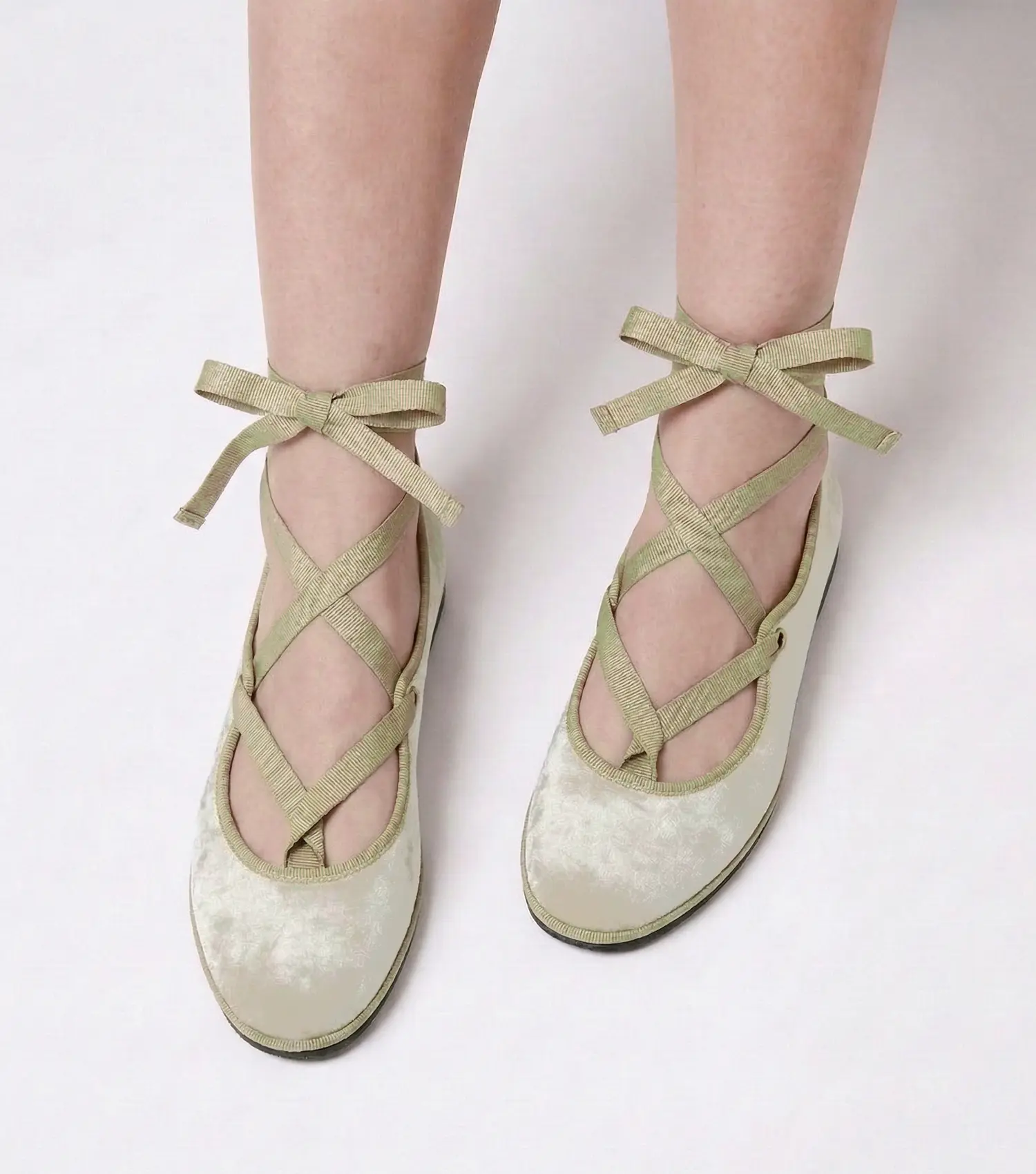 DEGAS – Friulana in velluto di seta con lacci alla caviglia