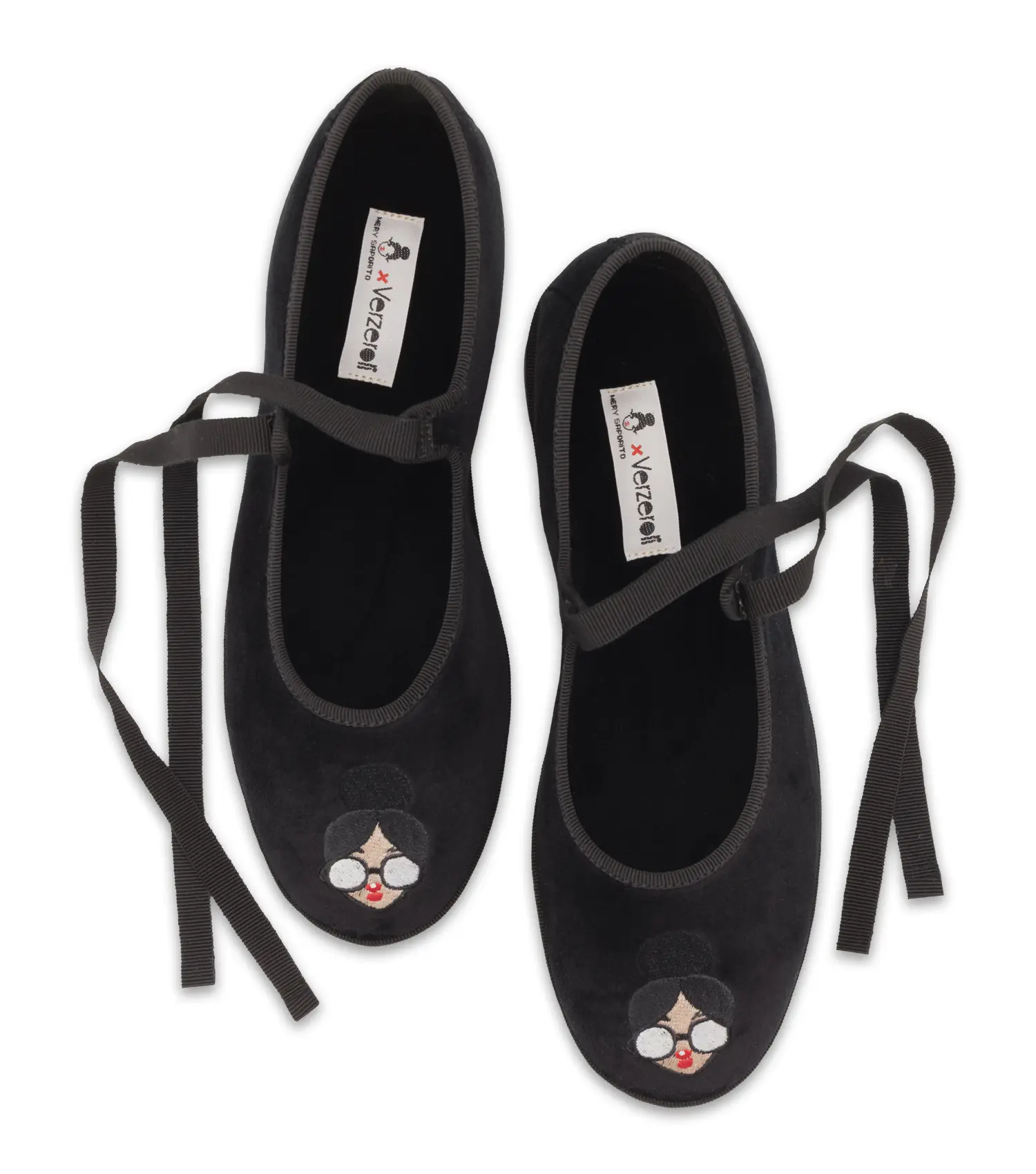 MERY - Friulana punta rotonda con fiocco ton sur ton e ricamo dell'iconica Doll by Mary Sapotito