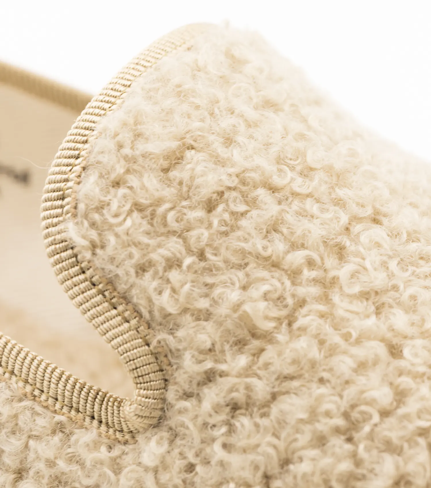 TEDDY – Friulana a collo alto in eco pelliccia teddy