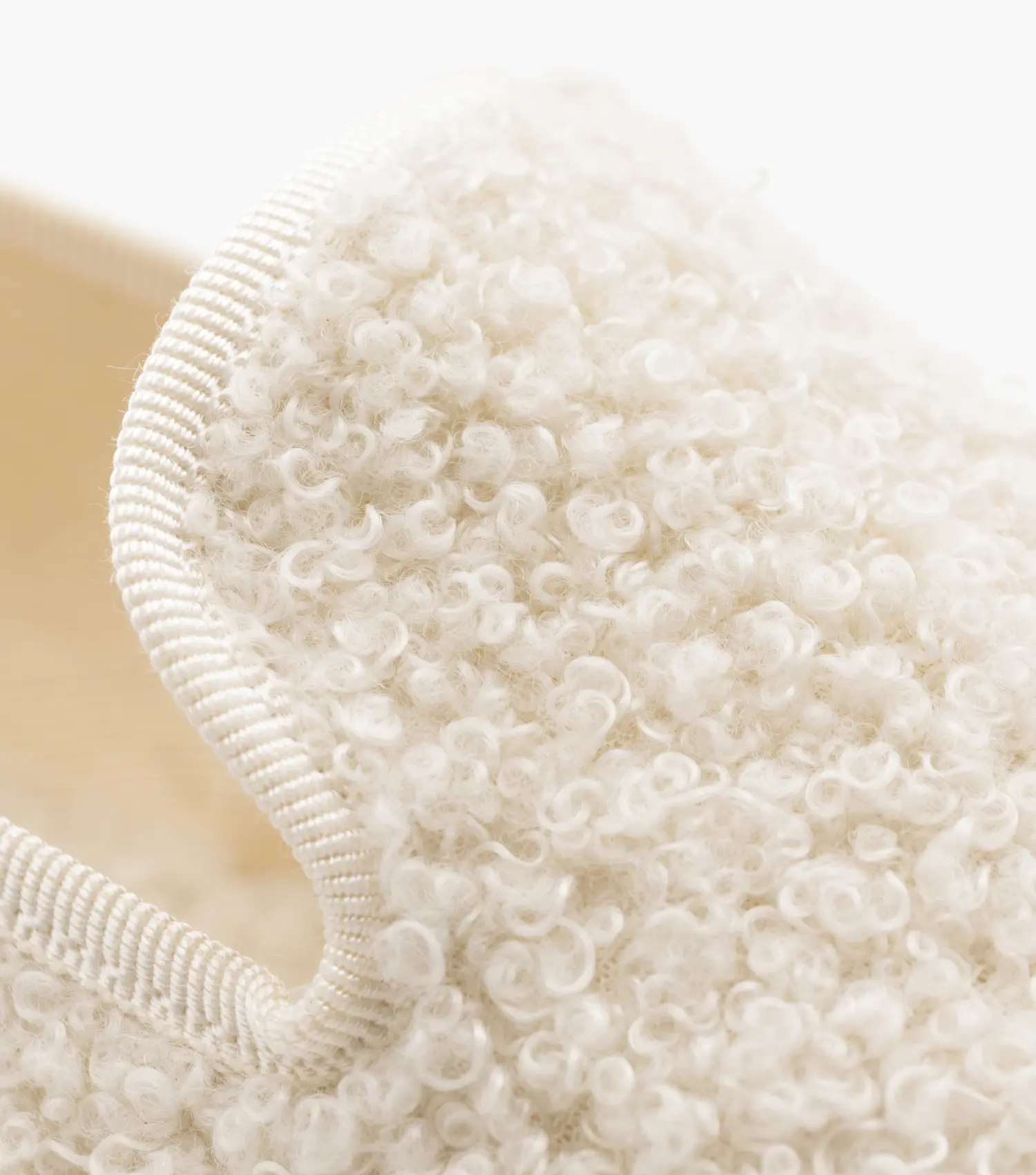 TEDDY – Friulana a collo alto in eco pelliccia teddy